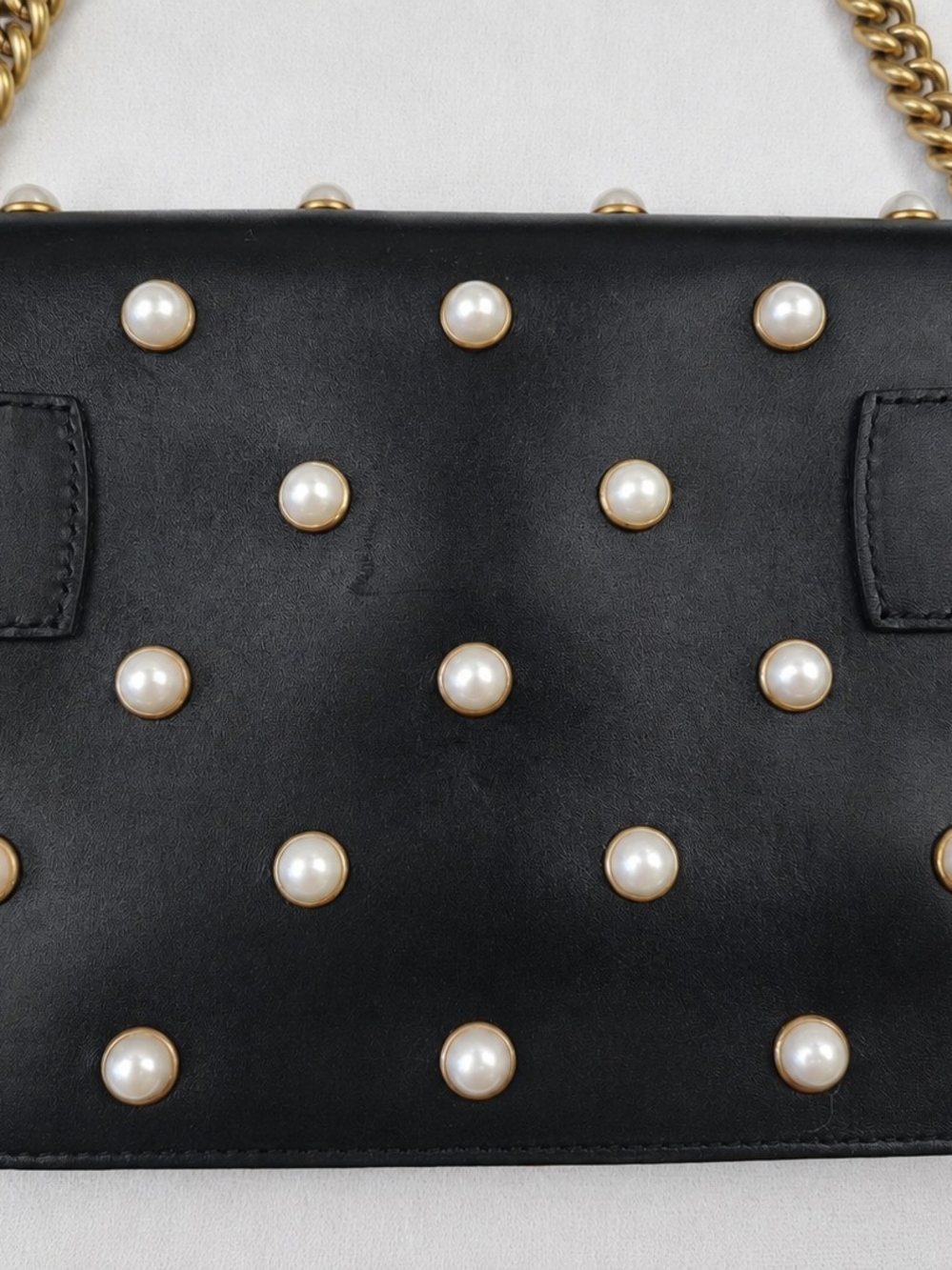Gucci Broadway Pearly bee embellished leather mini - Picture 5 of 8